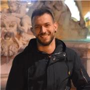 Laureato in Lingue e civiltà orientali offre insegnamento/ripetizioni/aiuto compiti di inglese